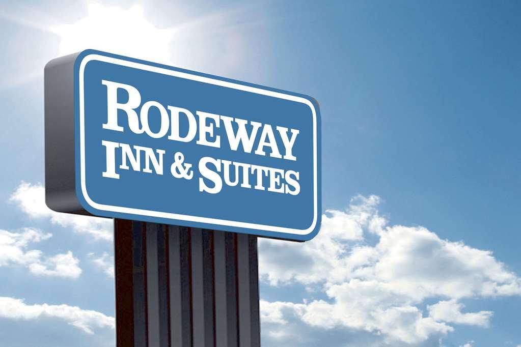 Rodeway Inn Grand Rapids Exterior foto